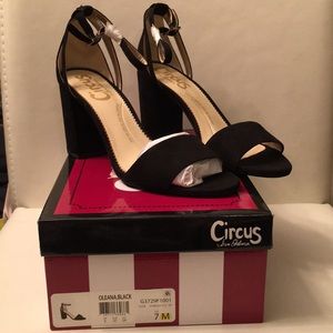 New in box Oleana black heels Circus Sam Edelman 7
